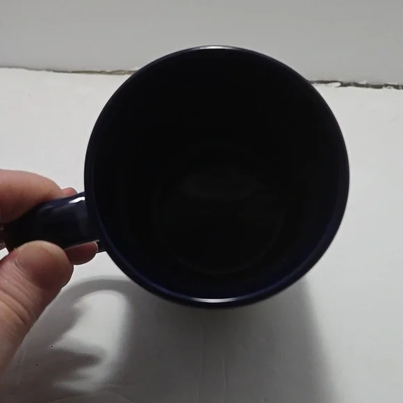 Xena memorabilia mug with gold print - Picture 3 of 4